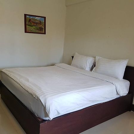 เจริญสิน เพลส Aparthotel บุรีรัมย์ ภายนอก รูปภาพ