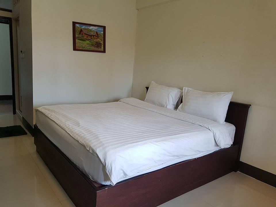 เจริญสิน เพลส Aparthotel บุรีรัมย์ ภายนอก รูปภาพ