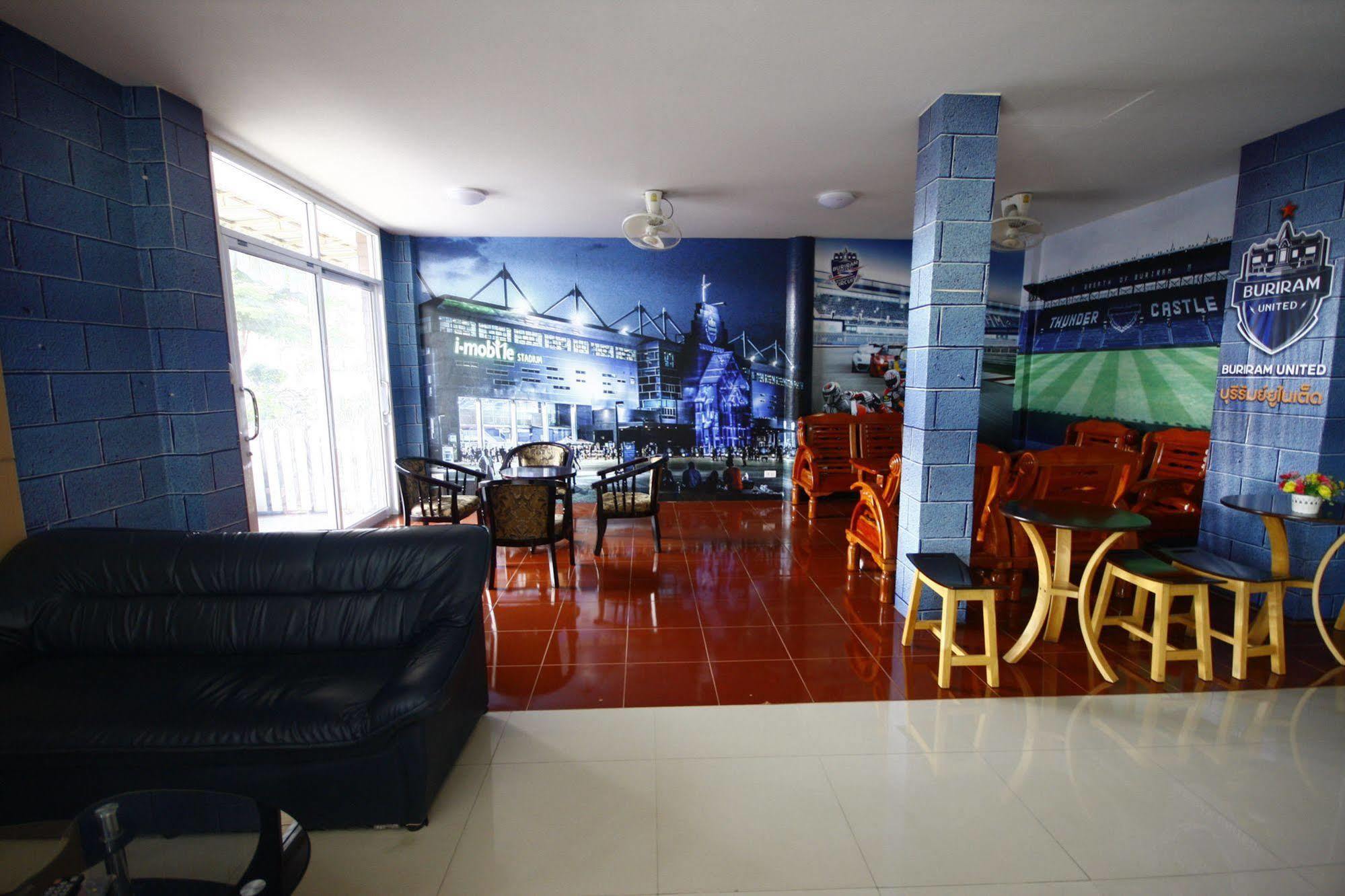 เจริญสิน เพลส Aparthotel บุรีรัมย์ ภายนอก รูปภาพ