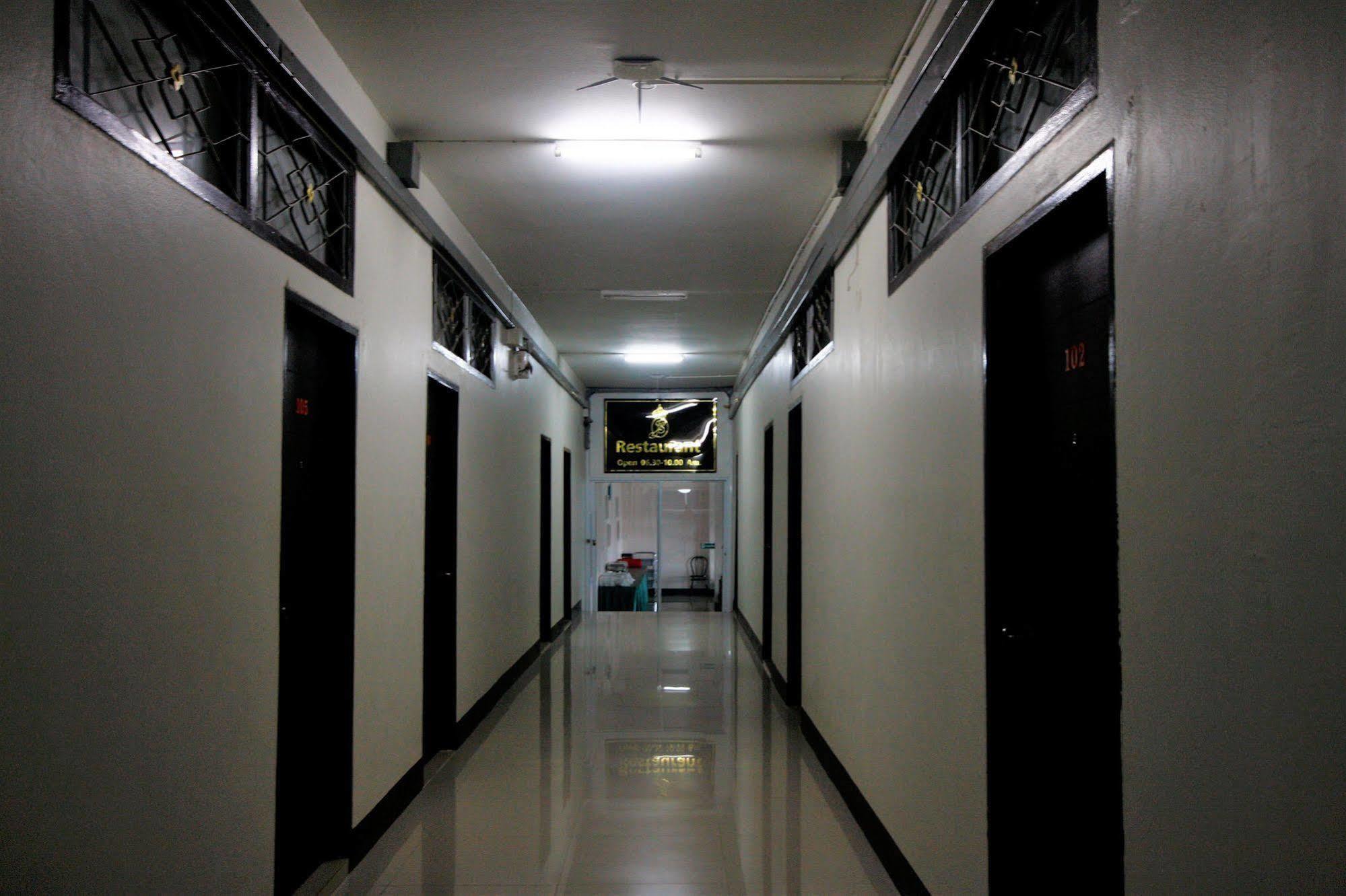 เจริญสิน เพลส Aparthotel บุรีรัมย์ ภายนอก รูปภาพ