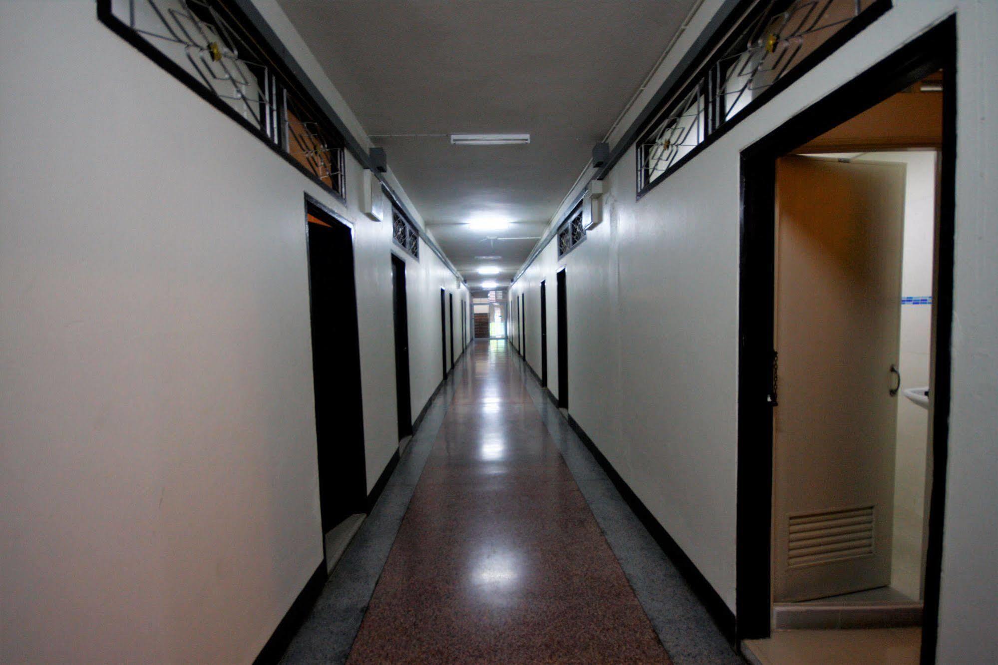เจริญสิน เพลส Aparthotel บุรีรัมย์ ภายนอก รูปภาพ